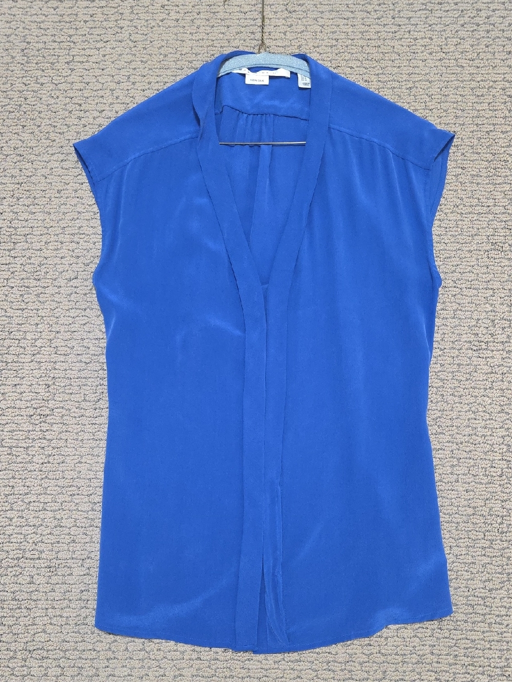 Max Studio Sleeveless V-Neck Blouse in Cobalt Royal Blue Size M